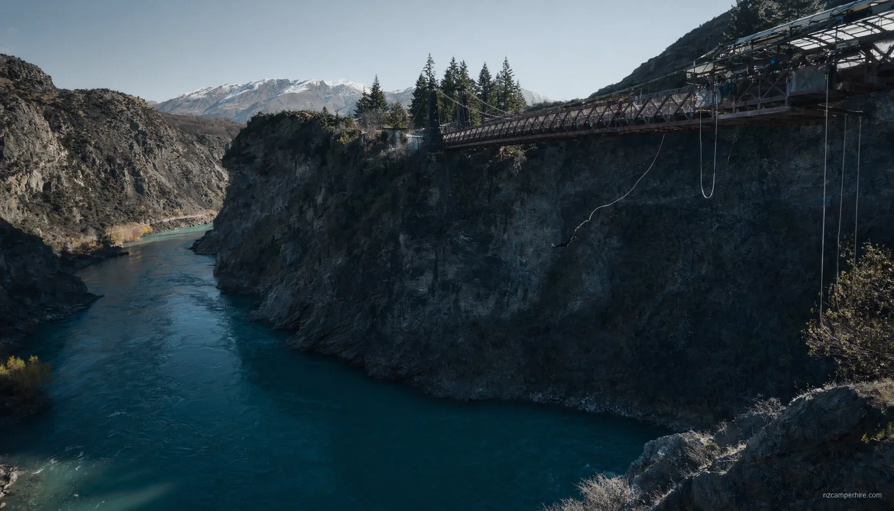 NZ bungy jumping by motorhome