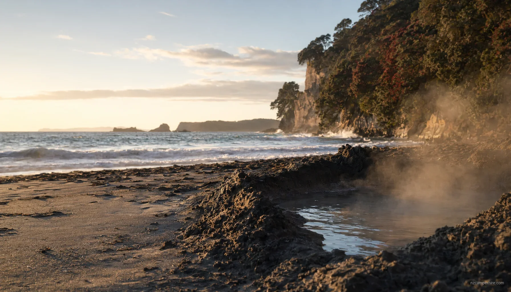 Hot Water Beach (Coromandel) by motorhome
