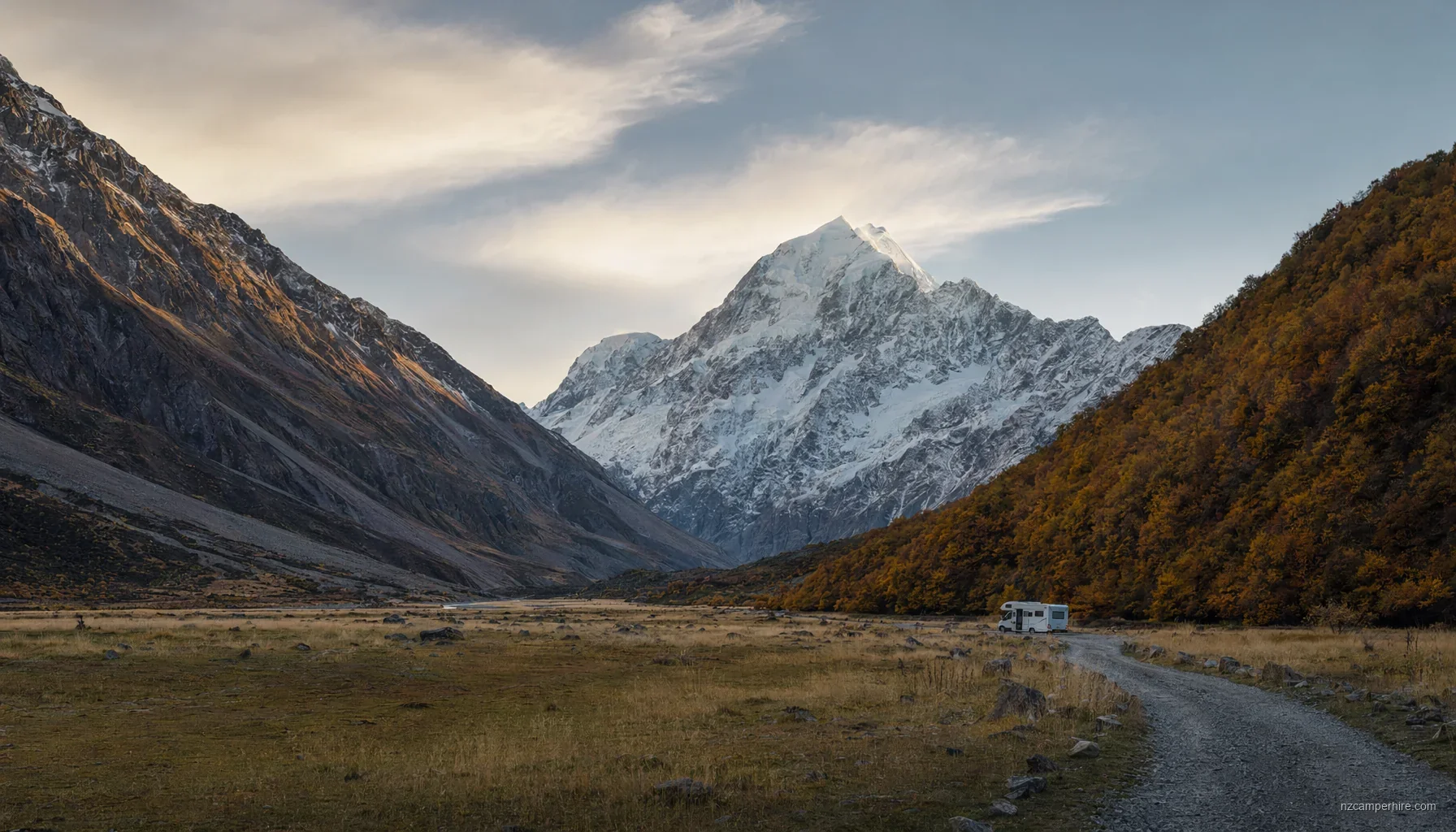 NZ motorhome travel in Mount Cook / Aoraki during May