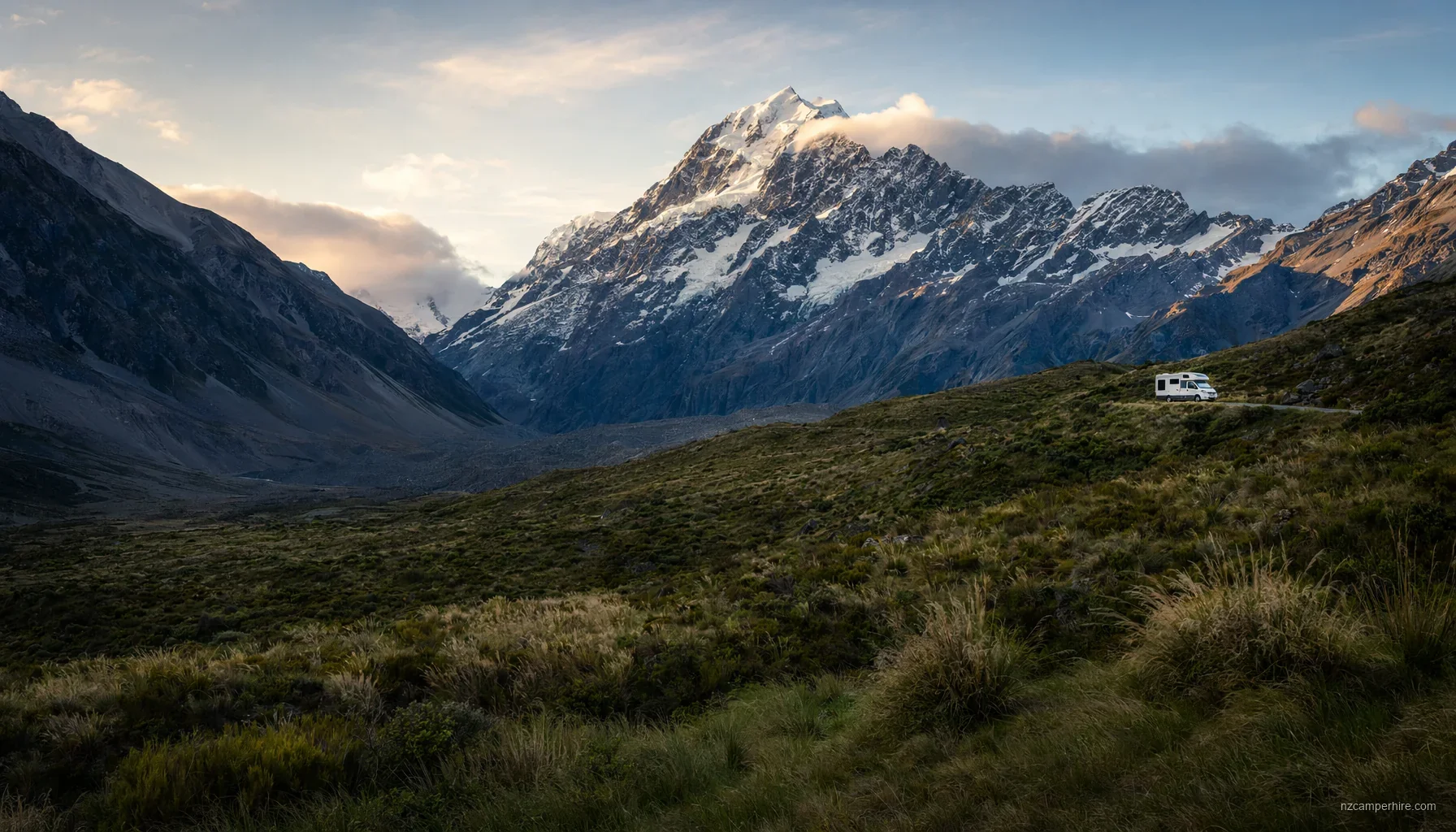 NZ motorhome travel in Mount Cook / Aoraki during November