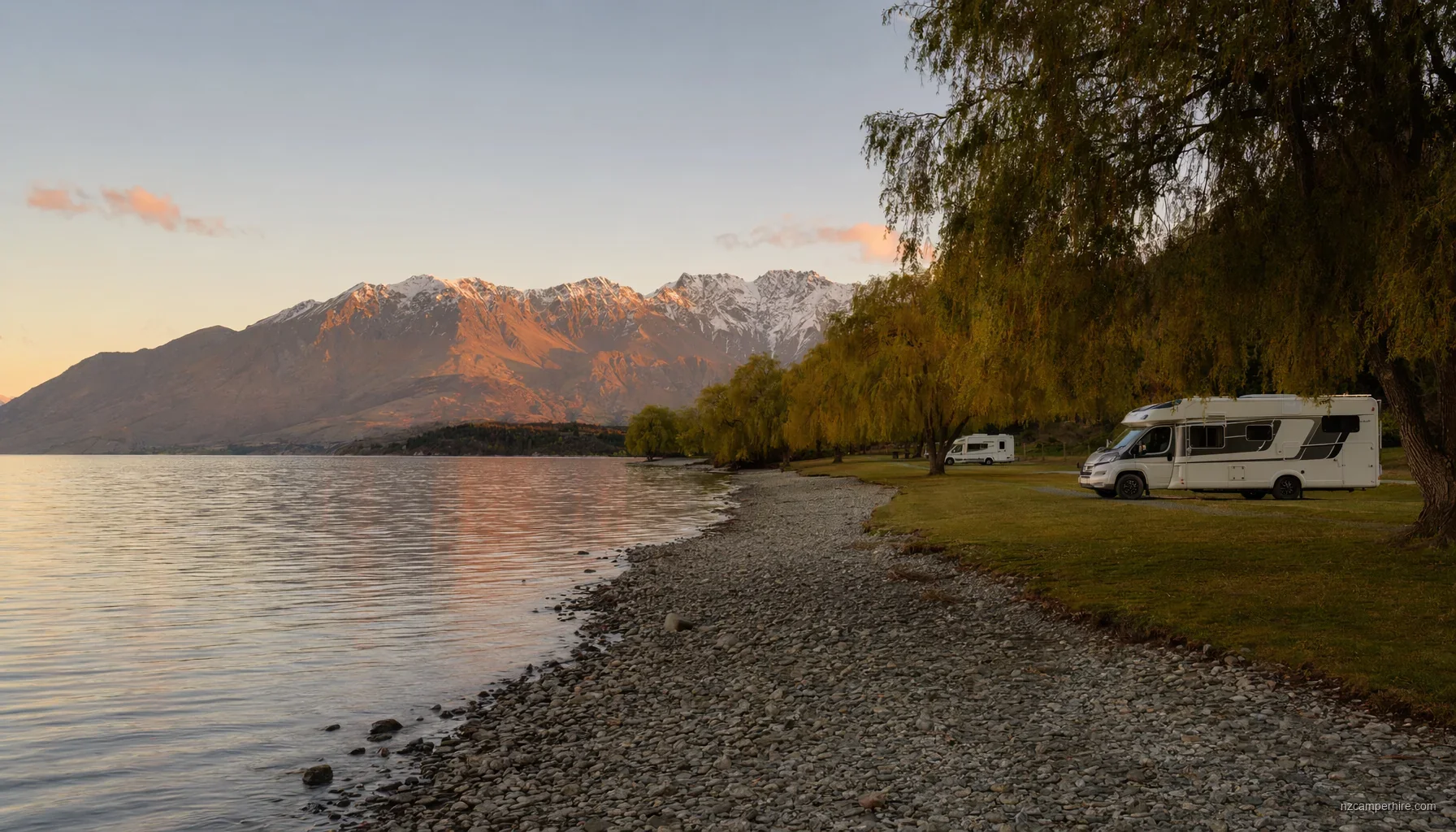 Wanaka holiday parks overview — motorhome stay guide — NZ holiday park